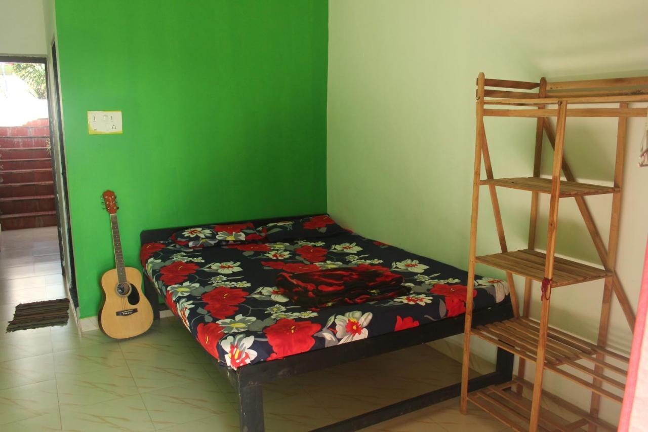 Rasta Mansion Beach Hostel And Rooms Arambol Eksteriør bilde