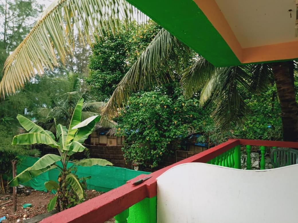 Rasta Mansion Beach Hostel And Rooms Arambol Eksteriør bilde