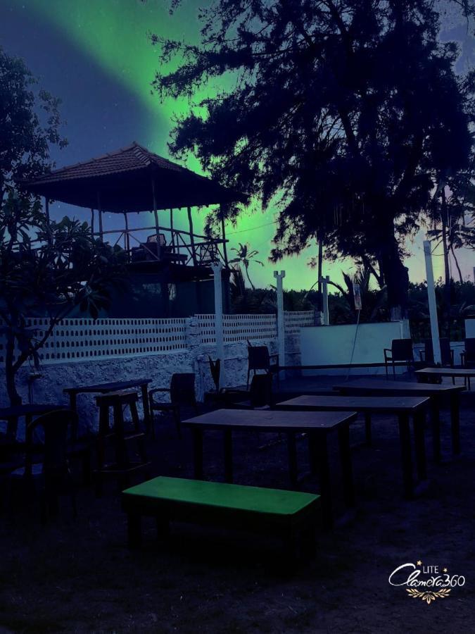 Rasta Mansion Beach Hostel And Rooms Arambol Eksteriør bilde