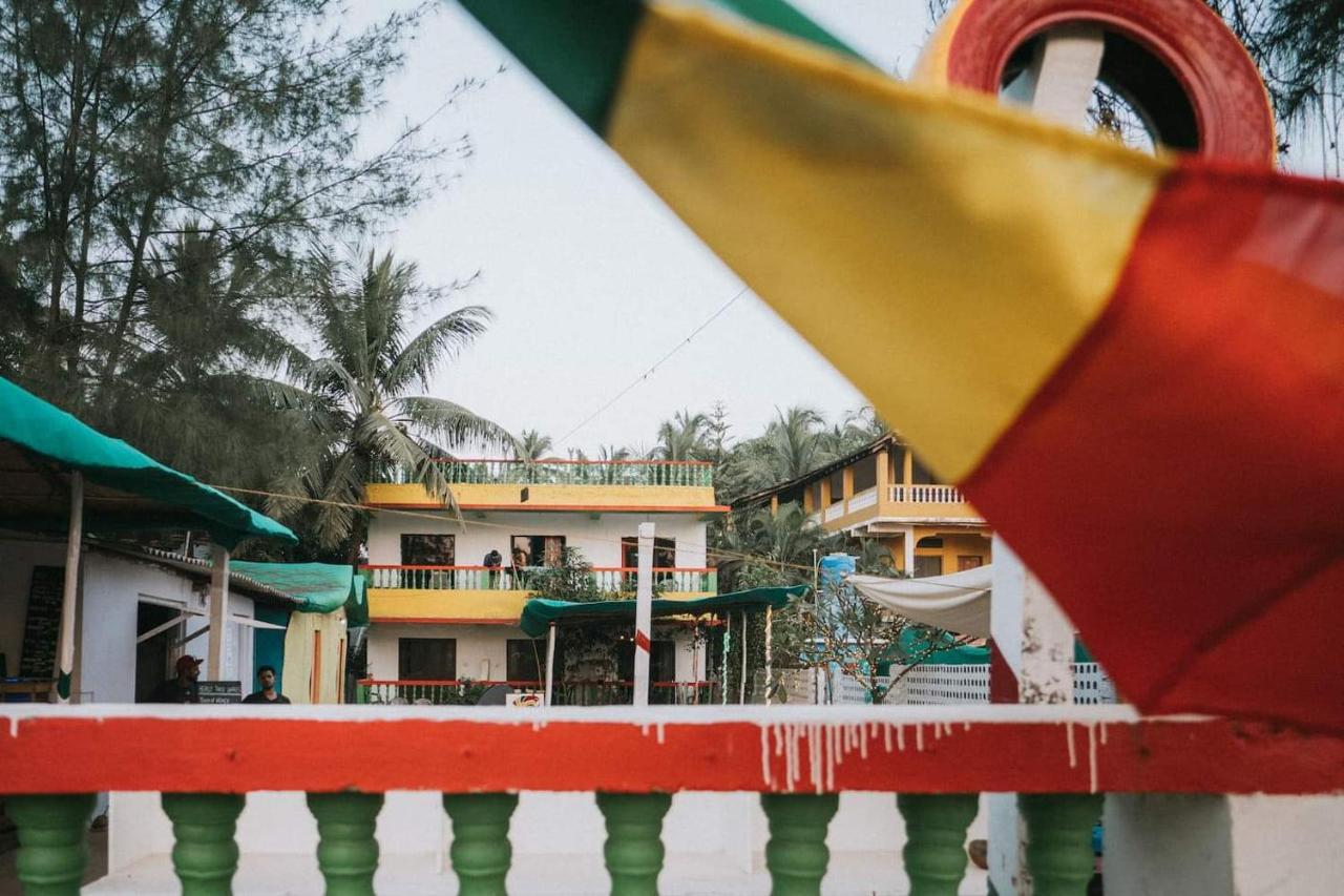 Rasta Mansion Beach Hostel And Rooms Arambol Eksteriør bilde